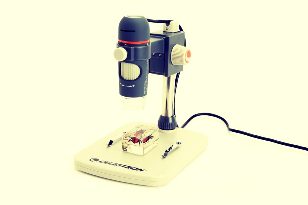 Microscopio para electrónica USB Celestron